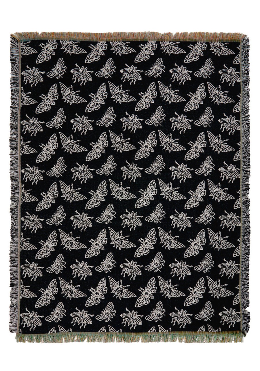 Lifestyle RUG1 | Mortmoth Woven Blanket